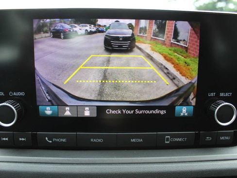 Used 2023 Honda Accord EX image 13