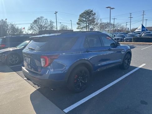 Used 2022 Ford Explorer ST w/ Equipment Group 401A image 9