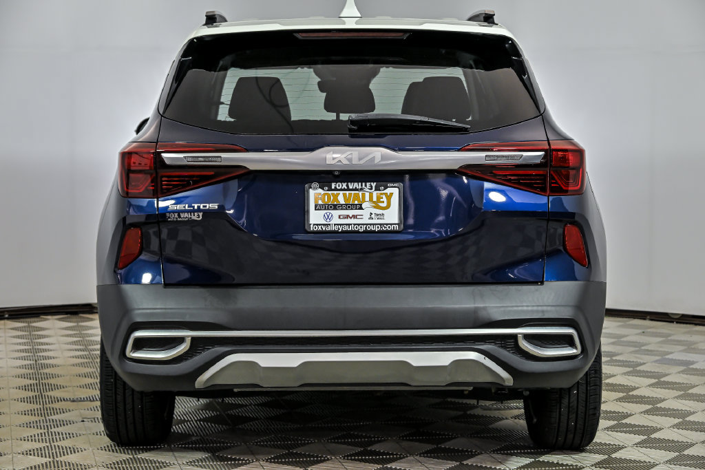 Used 2023 Kia Seltos S w/ Navigation Package AWD/4WD image 10