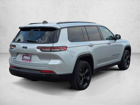 Used 2023 Jeep Grand Cherokee L Laredo AWD/4WD image 5