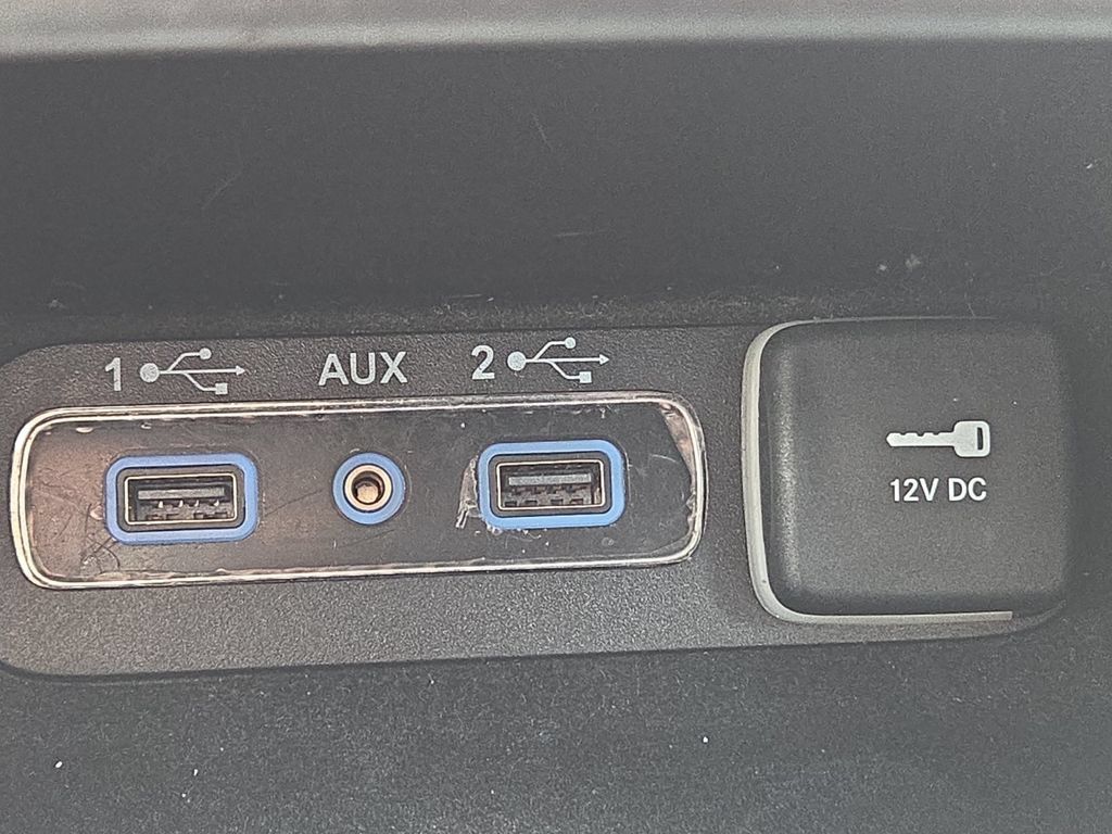 Certified 2019 Jeep Grand Cherokee Limited AWD/4WD image 32