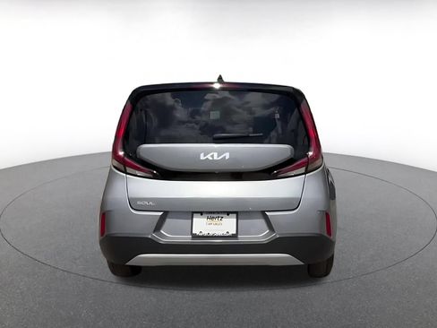 Used 2025 Kia Soul LX w/ LX Technology Package FWD image 12