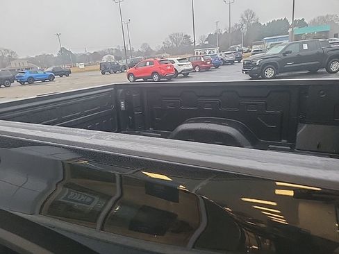 Used 2023 Chevrolet Silverado 2500 LT w/ Midnight Edition image 13