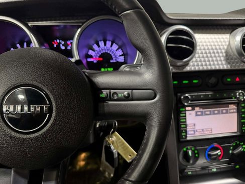 Used 2009 Ford Mustang GT Premium image 12