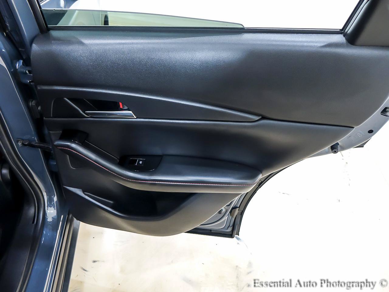 Used 2024 MAZDA CX-30 AWD 2.5 S w/ Preferred Package image 29