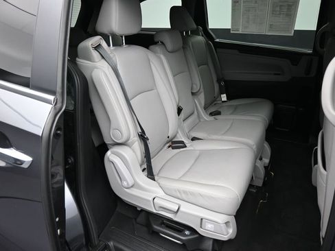 Certified 2024 Honda Odyssey EX-L image 26