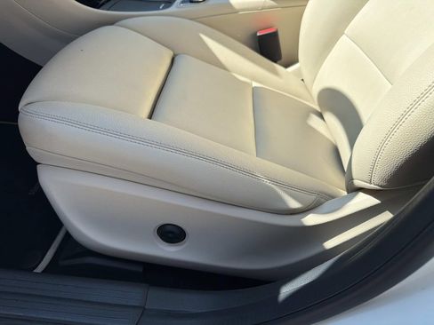 Used 2016 Mercedes-Benz GLA 250 image 16