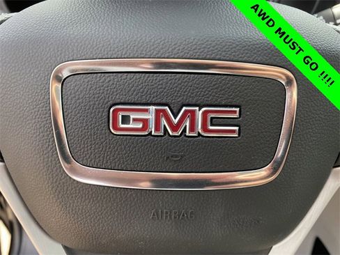 Used 2024 GMC Terrain SLE image 16