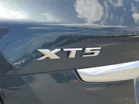 Used 2021 Cadillac XT5 Premium Luxury FWD image 29