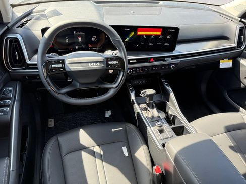 New 2026 Kia Sorento S FWD image 15
