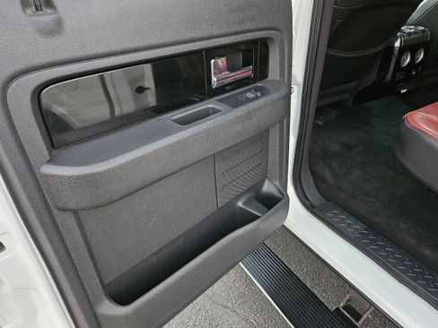 Used 2013 Ford F150 Limited image 23