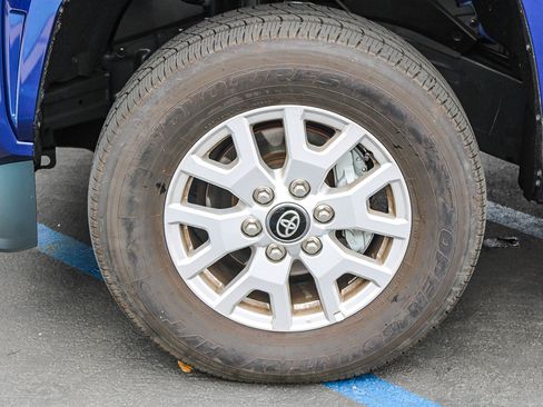 Used 2025 Toyota Tacoma SR5 RWD image 14