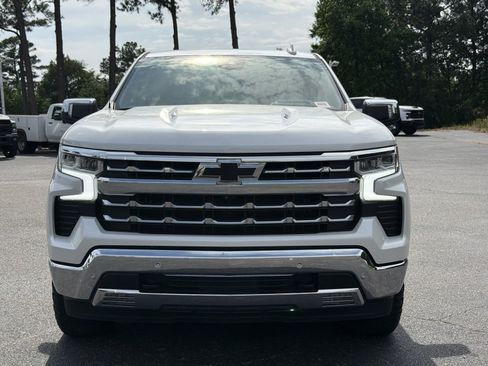 Used 2023 Chevrolet Silverado 1500 LTZ w/ LTZ Premium Package AWD/4WD image 6