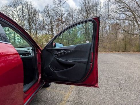 Used 2024 Chevrolet Malibu LT image 13