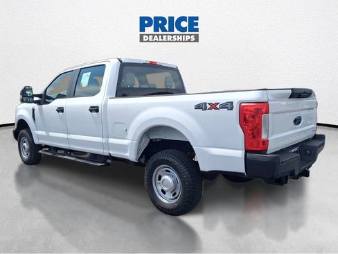 Used 2019 Ford F250 XL w/ Power Equipment Group AWD/4WD image 8
