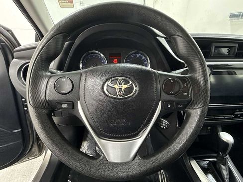 Used 2017 Toyota Corolla LE image 16