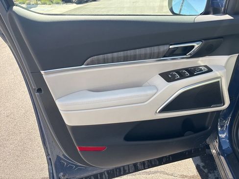 Certified 2025 Kia Telluride EX AWD/4WD image 3