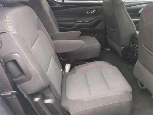 Certified 2021 Chevrolet Traverse LT image 25