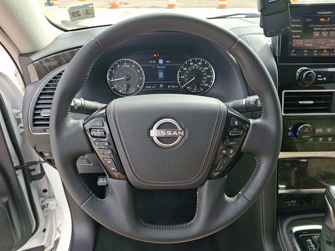 Certified 2023 Nissan Armada Platinum w/ Cargo Package AWD/4WD image 21