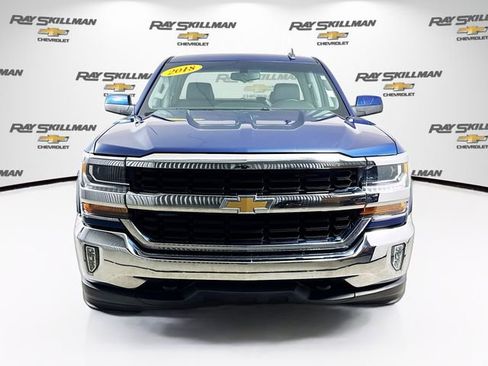 Used 2018 Chevrolet Silverado 1500 LT w/ All Star Edition AWD/4WD image 2