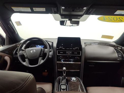 Used 2024 Nissan Armada Platinum w/ Captain's Chairs Package AWD/4WD image 14