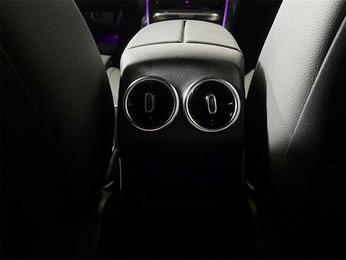 New 2025 Mercedes-Benz GLA 250 4MATIC image 27