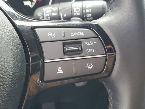 Used 2025 Honda Pilot Touring image 35