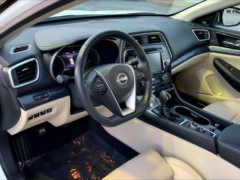 Used 2023 Nissan Maxima Platinum w/ Sport Mat Group FWD image 16