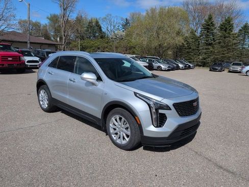 Used 2021 Cadillac XT4 Luxury w/ Cold Weather Package AWD/4WD image 7