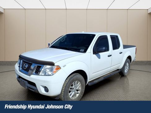 Used 2017 Nissan Frontier SV image 1