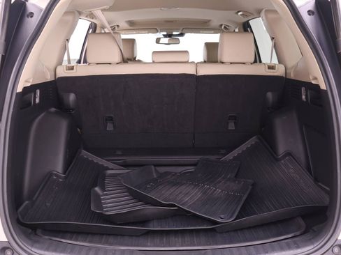 Used 2017 Honda CR-V Touring image 14