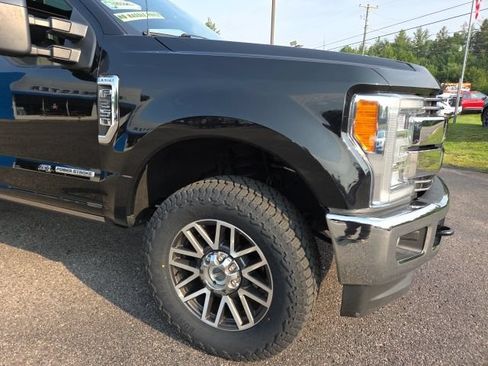 Used 2018 Ford F350 Lariat w/ Lariat Ultimate Package AWD/4WD image 10