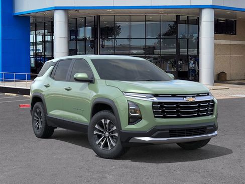 New 2026 Chevrolet Equinox LT image 7