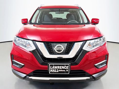 Used 2017 Nissan Rogue S w/ Appearance Package FWD image 2