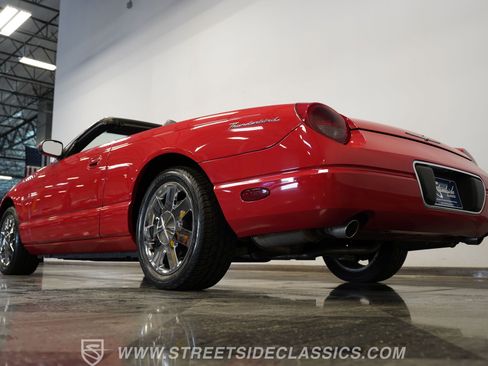 Used 2002 Ford Thunderbird image 35