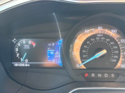 Used 2015 Ford Fusion SE w/ Equipment Group 202A image 14