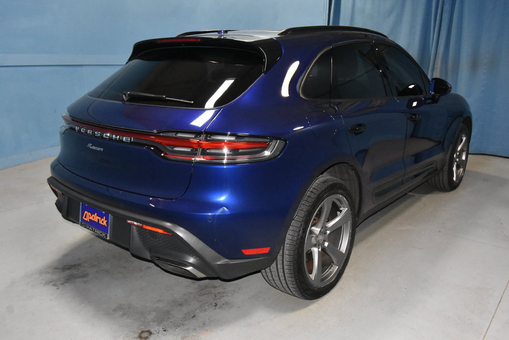 Used 2022 Porsche Macan AWD/4WD image 31