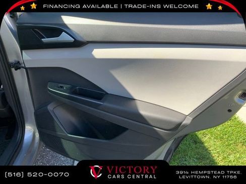 Used 2023 Volkswagen Taos SE image 21