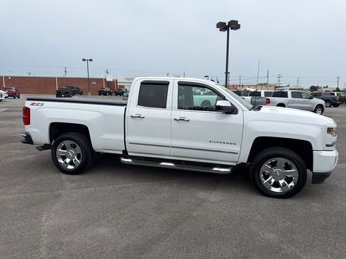 Used 2018 Chevrolet Silverado 1500 LTZ Z71 w/ LTZ Plus Package AWD/4WD image 4