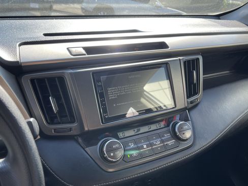 Used 2015 Toyota RAV4 XLE AWD/4WD image 22