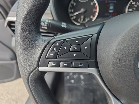 Used 2023 Nissan Altima 2.5 SV image 21