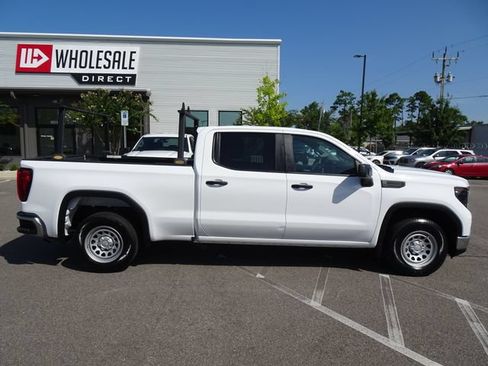 Used 2023 GMC Sierra 1500 Pro w/ Pro Value Package AWD/4WD image 3
