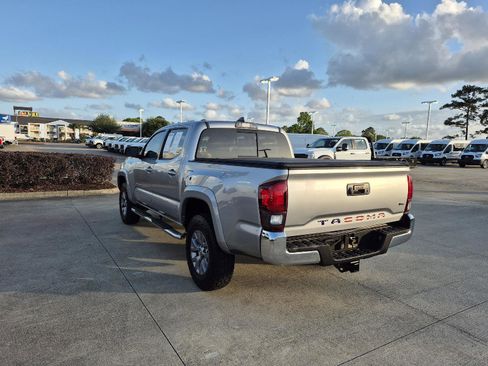 Used 2019 Toyota Tacoma SR5 image 14