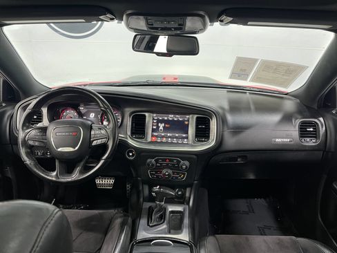 Used 2019 Dodge Charger Scat Pack w/ Daytona Edition Group RWD image 18