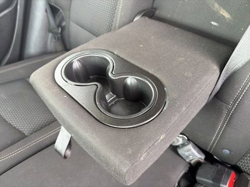 Used 2024 GMC Terrain SLE image 14