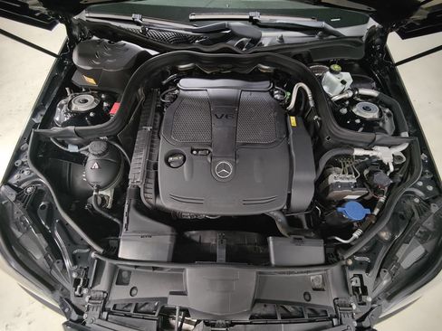 Used 2014 Mercedes-Benz E 350 4MATIC Wagon image 4