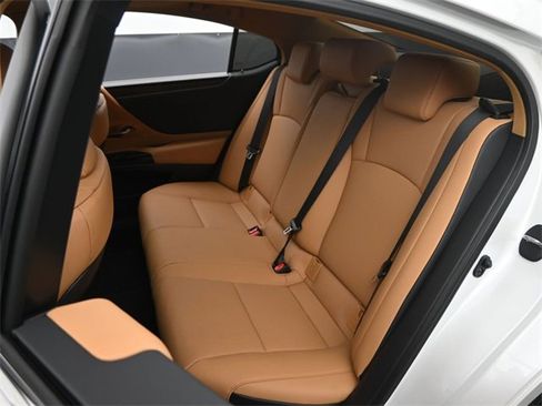 Certified 2024 Lexus ES 350 w/ Premium Package image 28