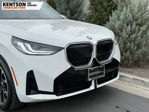 Used 2025 BMW X3 xDrive30i AWD/4WD image 14