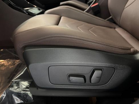 Used 2025 BMW X1 xDrive28i w/ Convenience Package image 15