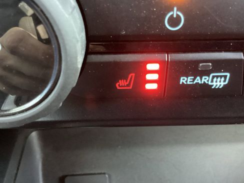 Used 2024 Ford F350 XLT w/ XLT Premium Package image 32